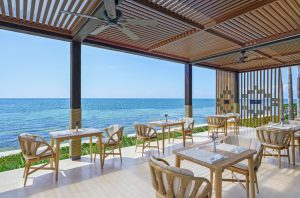 Eros restaurant 2 hres